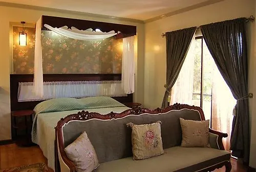 Davao Eagle Ridge Resort 3*,